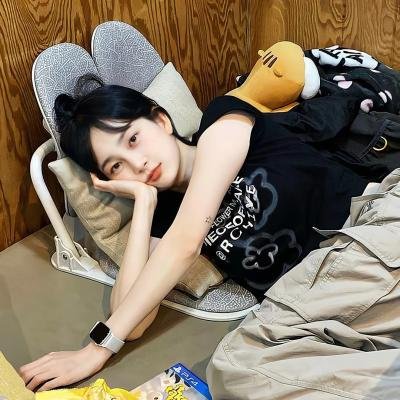 亲密的敌人 海报